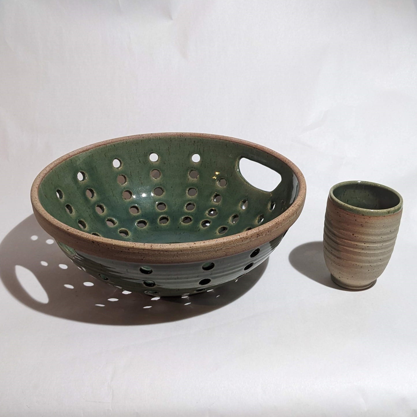 Large colander/fruit bowl