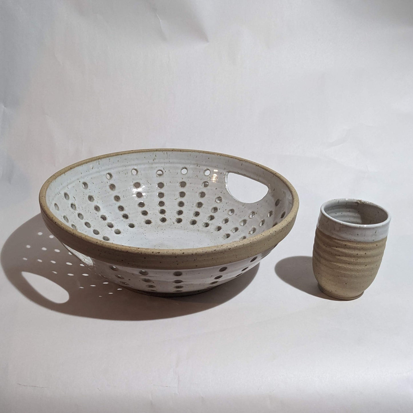 Large colander/fruit bowl